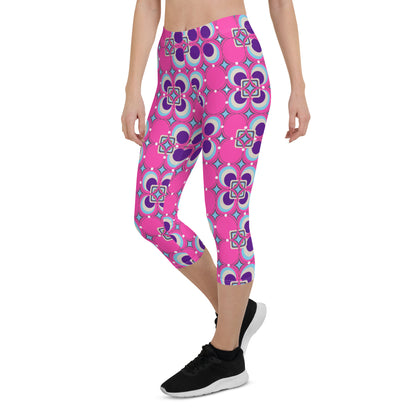 Retro Circles Capri Leggings