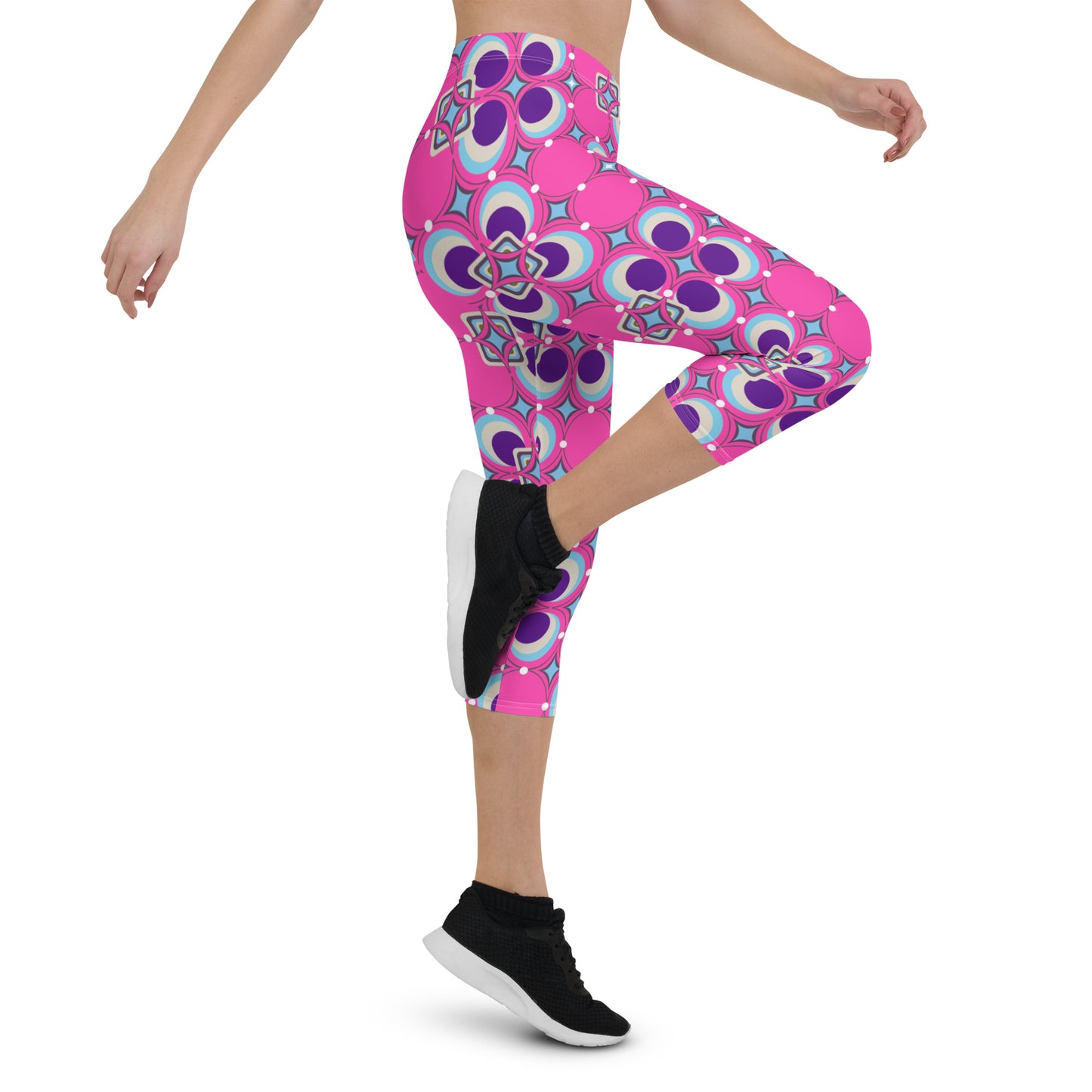 Retro Circles Capri Leggings